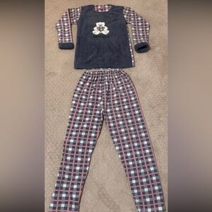 NEW ! Comfy “Winter Season” PJ Brand New Size M
